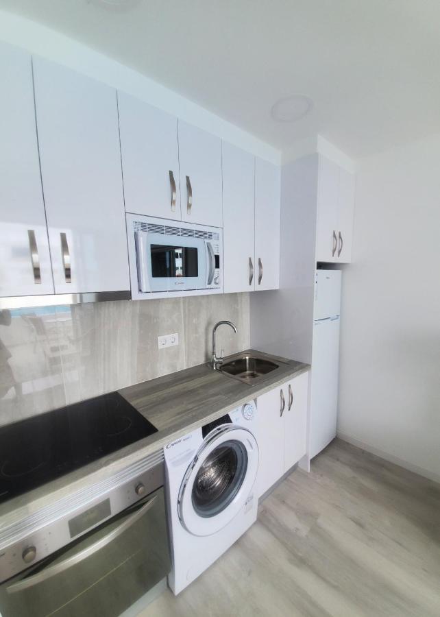 Atlantic View 1B 2 Bedrooms Ground Floor, Complex Featured On A Place In The Sun Puerto del Carmen  Dış mekan fotoğraf